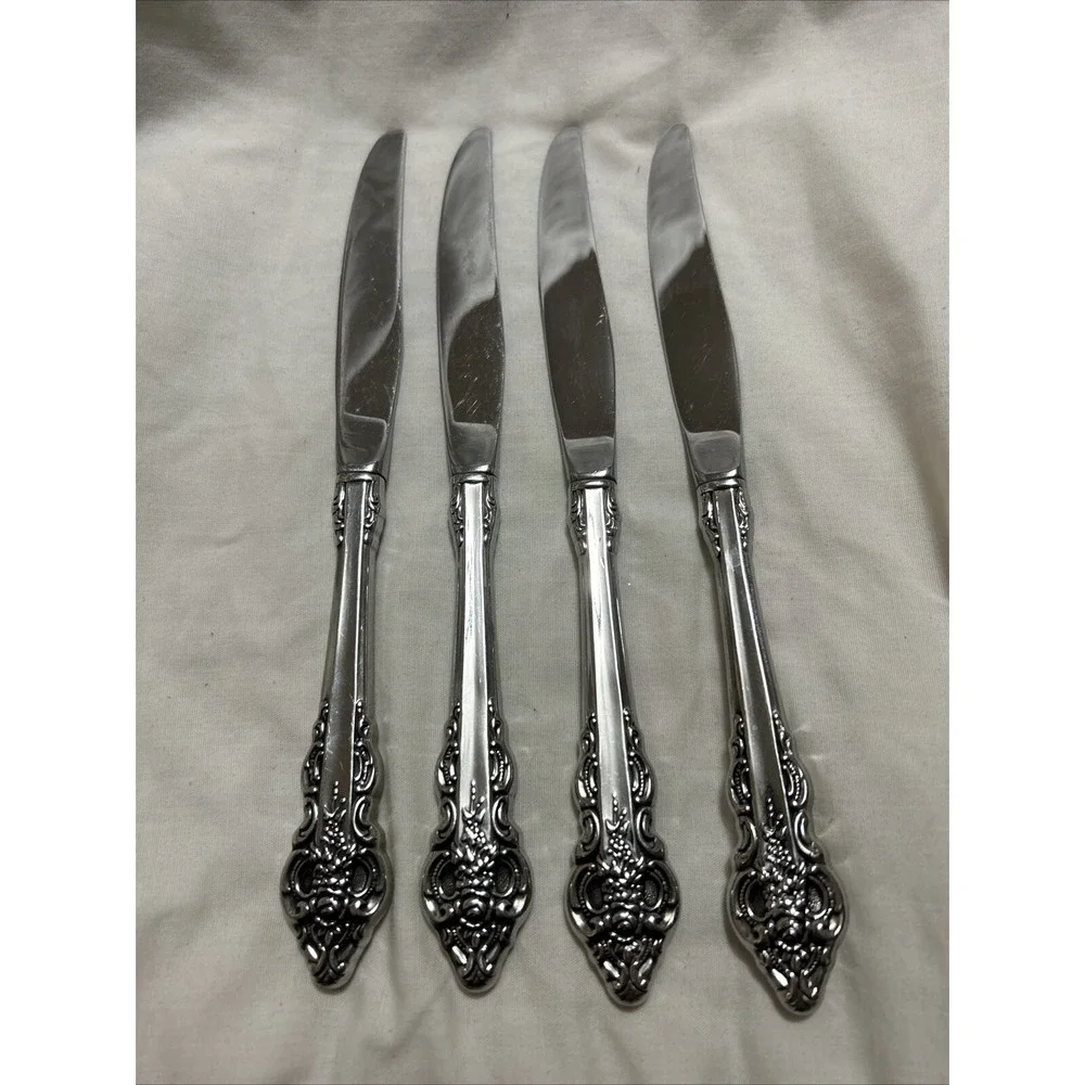 Excellent Oneida Community Stainless Silverware - CHERBOURG - Dinner Knife